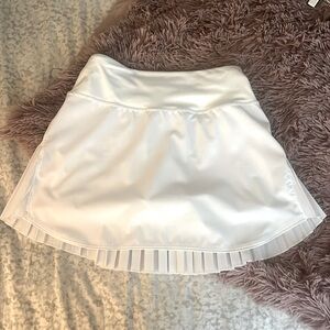 White athletic skort; size x-small